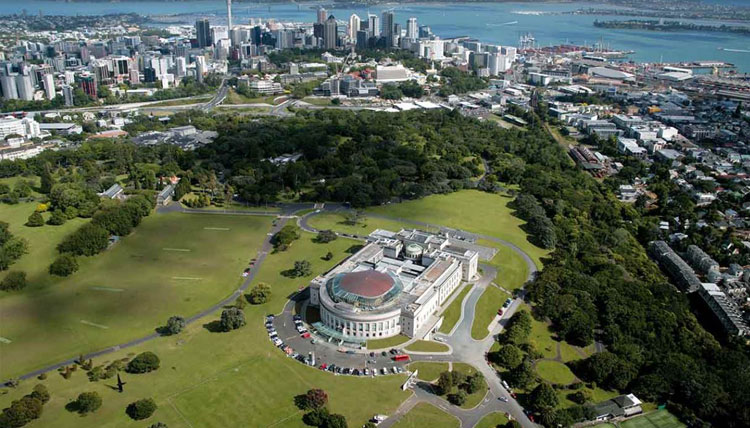 The Auckland Memorial - 2